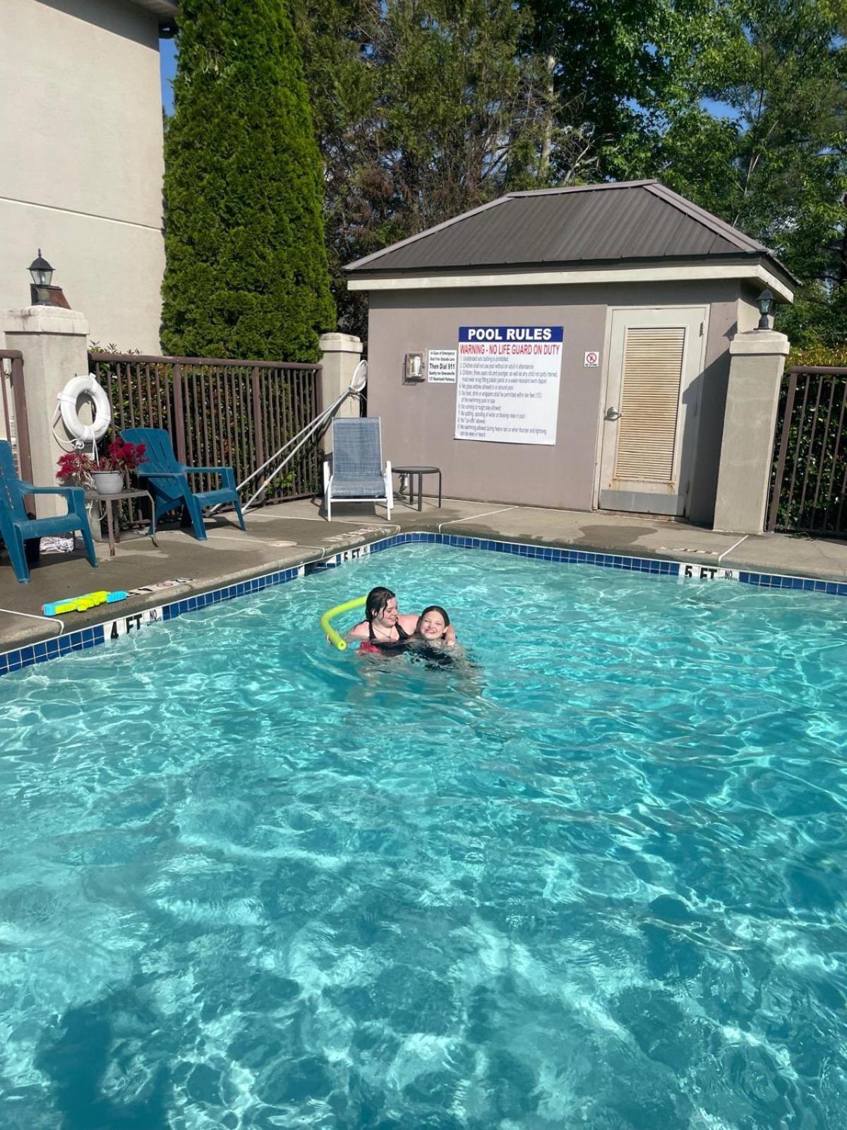Quality Inn & Suites Dawsonville Exterior foto